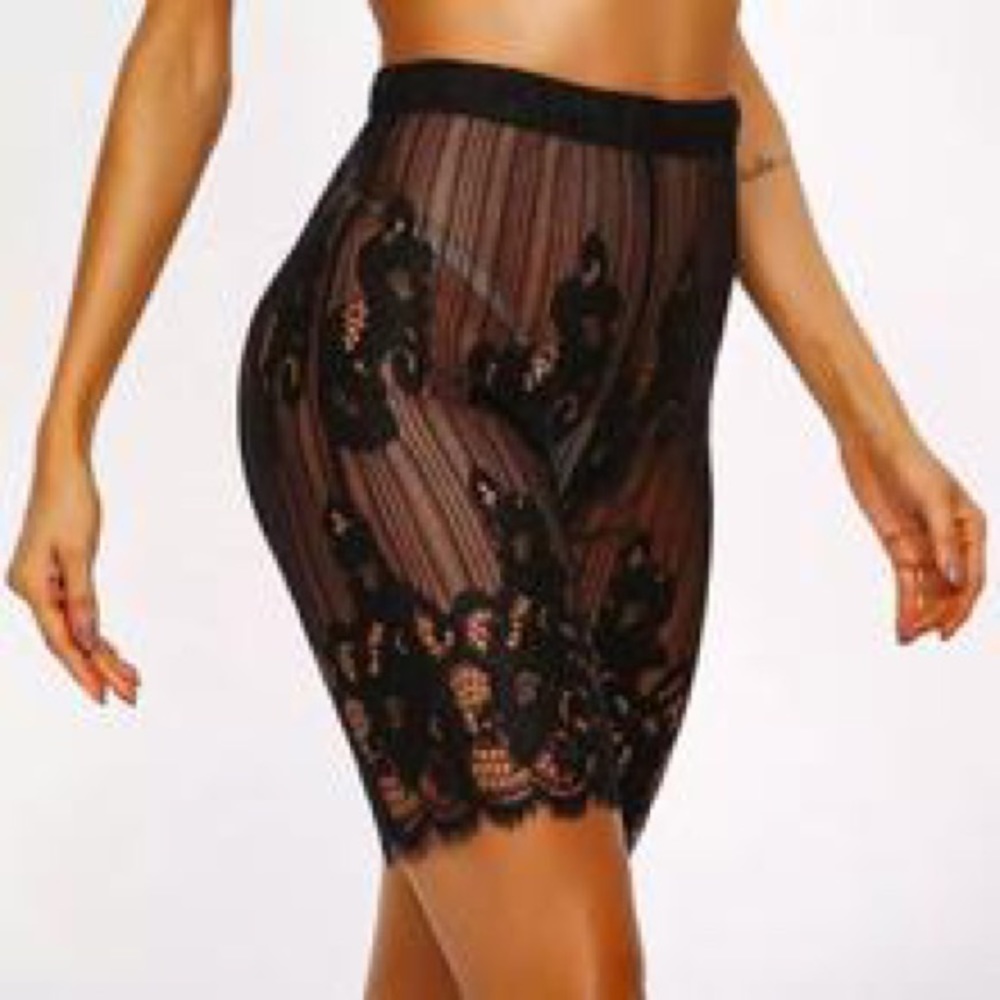 Lace Biker Shorts & Fingerless Gloves